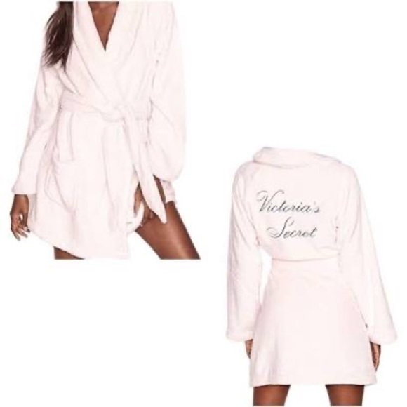 Victoria’s Secret Short Cozy Robe Light Pale Pink Black Logo Plush M/L FLAWS - Picture 1 of 13